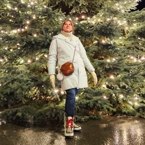 Meet your Posher, Arina